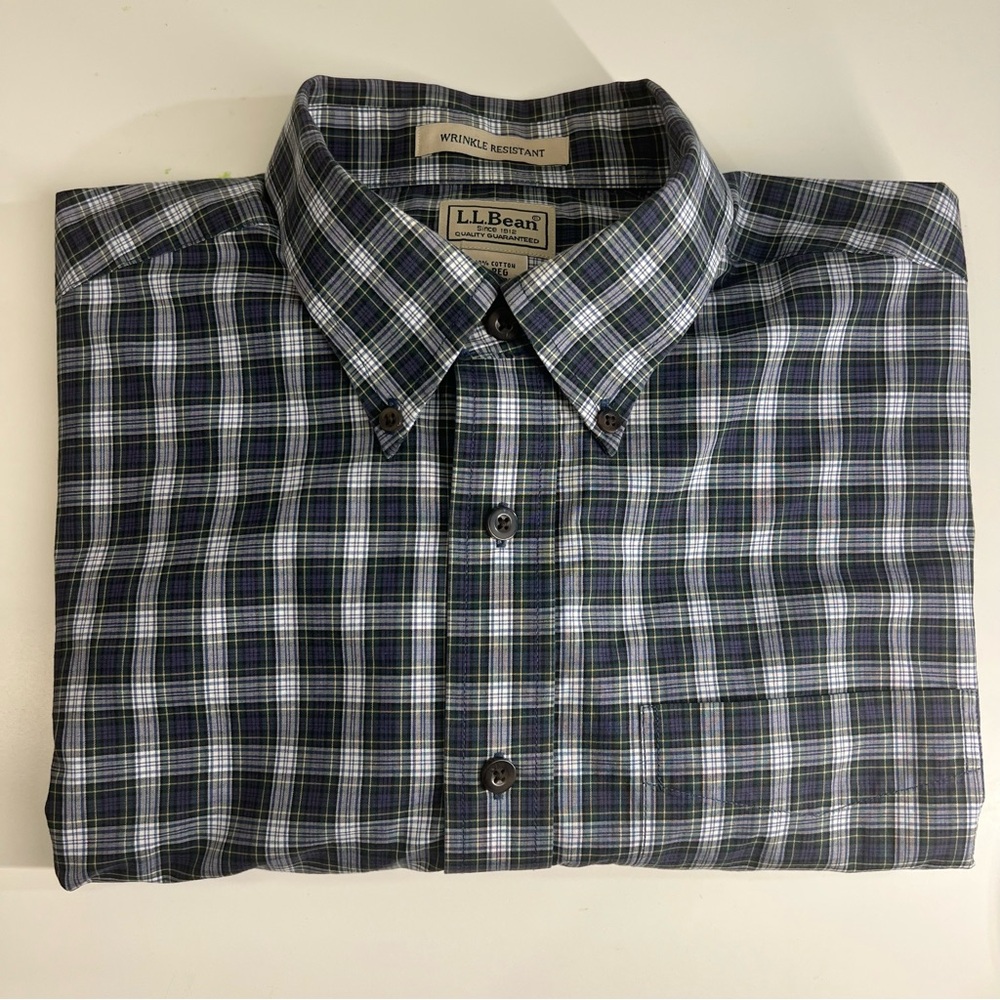 L.L. Bean Men's Navy, Green, and White Plaid Long Sleeve Shirt Size Large